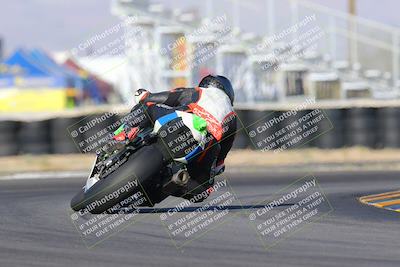 media/Oct-29-2022-CVMA (Sat) [[14c0aa3b66]]/Race 9 Amateur Supersport Middleweight/